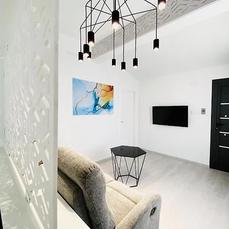 Sandy Bay Villa Ayía Nápa