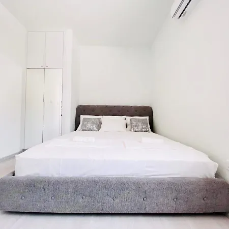Villa Sandy Bay Ayía Nápa